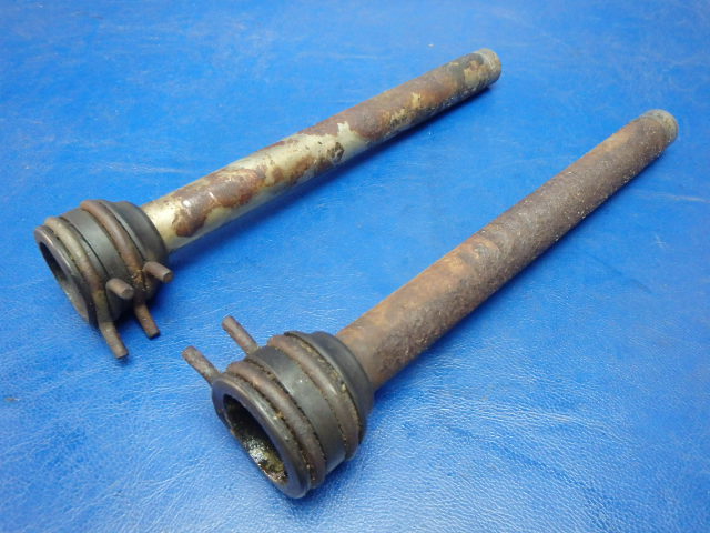 21284 Continental O-300-D - Housing Push Rod (QTY 2)